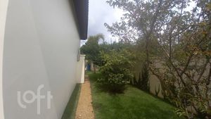 Image 10 - 379583