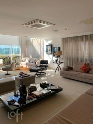 Image 16 - 379630