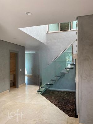 Image 7 - 379781