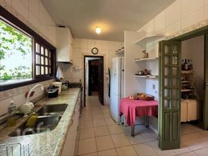 Image 28 - 379879