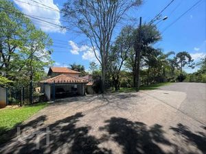 Image 1 - 379879