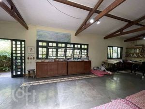 Image 10 - 380161