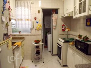 Image 9 - 381707
