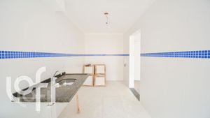 Image 17 - 381730