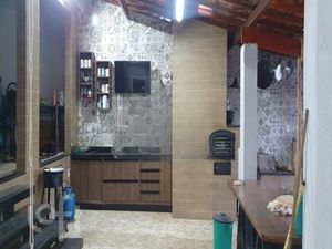 Image 12 - 381850