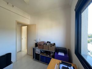 Image 18 - 381867