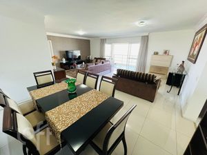 Image 10 - 381934