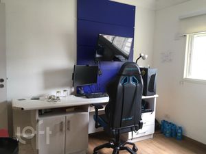 Image 4 - 384375