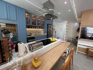Image 10 - 386427