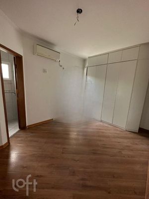 Image 14 - 386679