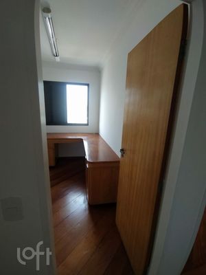 Image 19 - 386841