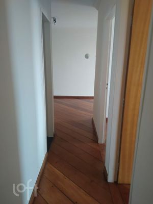 Image 11 - 386841