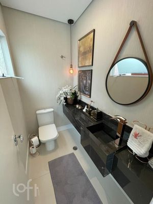 Image 19 - 386895