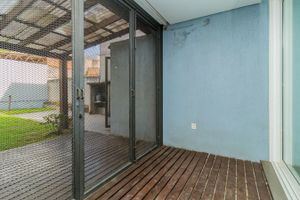 Image 29 - 387818