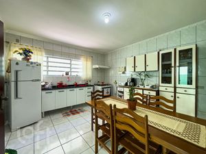 Image 18 - 388201