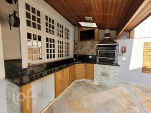 Image 19 - 389102