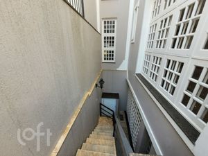 Image 24 - 389102