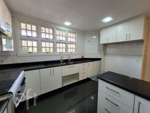 Image 17 - 389102