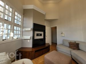 Image 29 - 389102