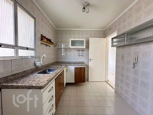 Image 10 - 389356