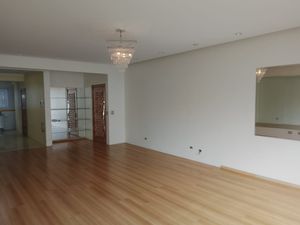 Image 5 - 391854