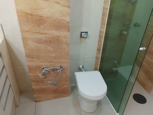 Image 19 - 391854