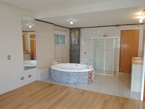 Image 15 - 391854