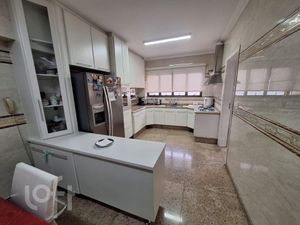 Image 20 - 392250