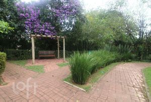 Image 33 - 392389