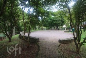 Image 44 - 392389