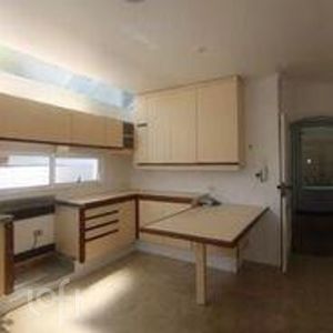 Image 19 - 392389