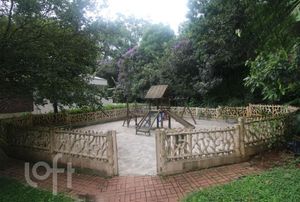 Image 42 - 392389