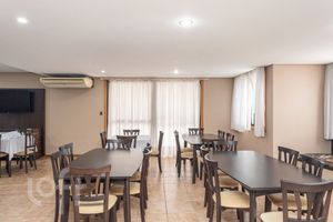 Image 33 - 392582