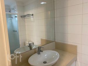 Image 8 - 392993