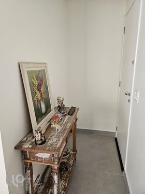 Image 17 - 393159