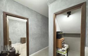 Image 17 - 393266