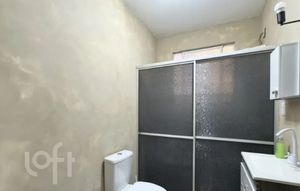 Image 19 - 393266