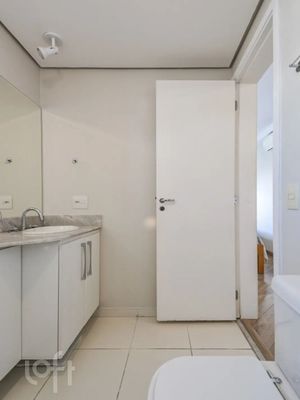 Image 35 - 393684