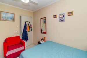 Image 11 - 394169