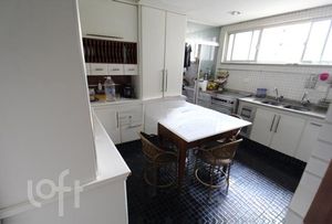 Image 4 - 394349