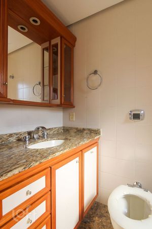 Image 3 - 394671