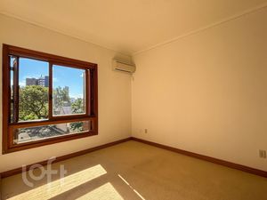 Image 10 - 394671