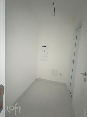Image 11 - 394682