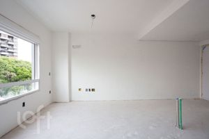 Image 4 - 394746