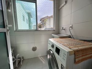 Image 13 - 394845