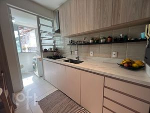 Image 12 - 394845