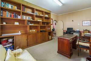 Image 35 - 394981