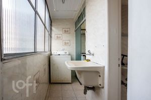 Image 21 - 395152