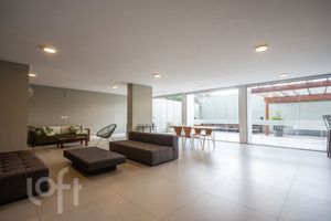 Image 23 - 395152