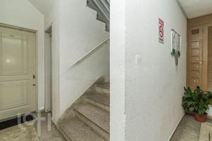 Image 12 - 395302